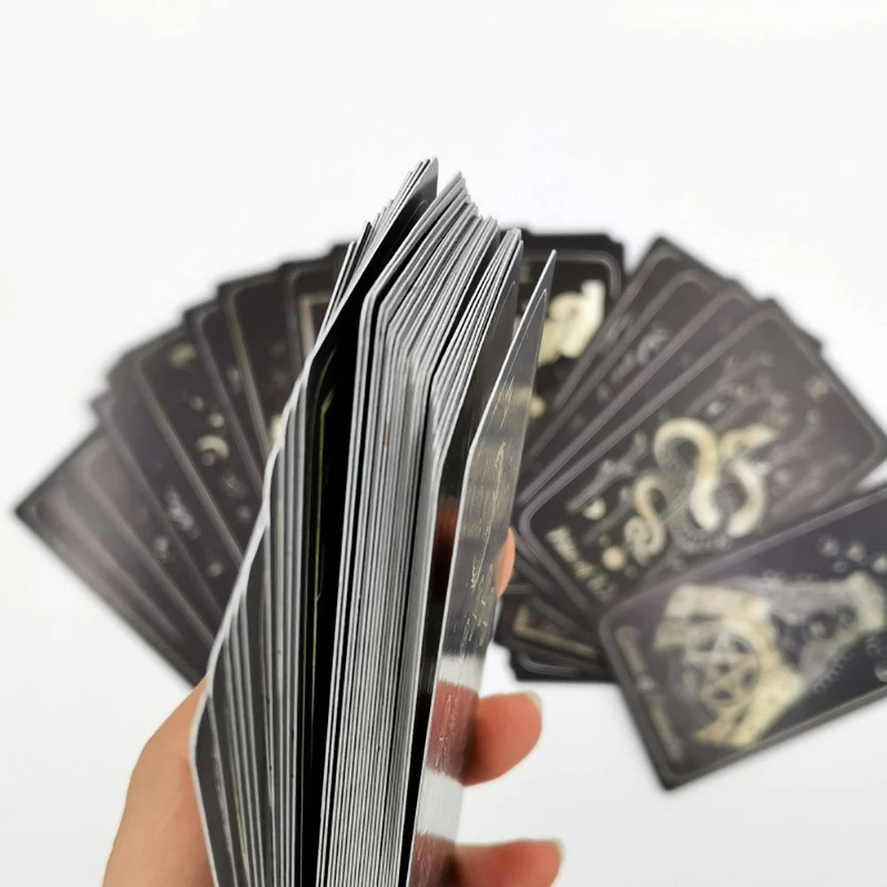 Luna Somnia Tarot Deck